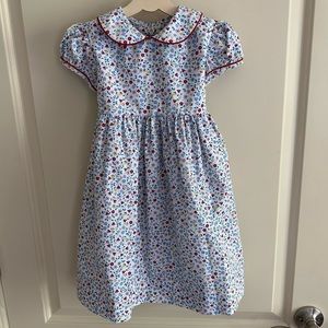 Little English floral peter pan collar dress with back sash. Size 5. EUC.